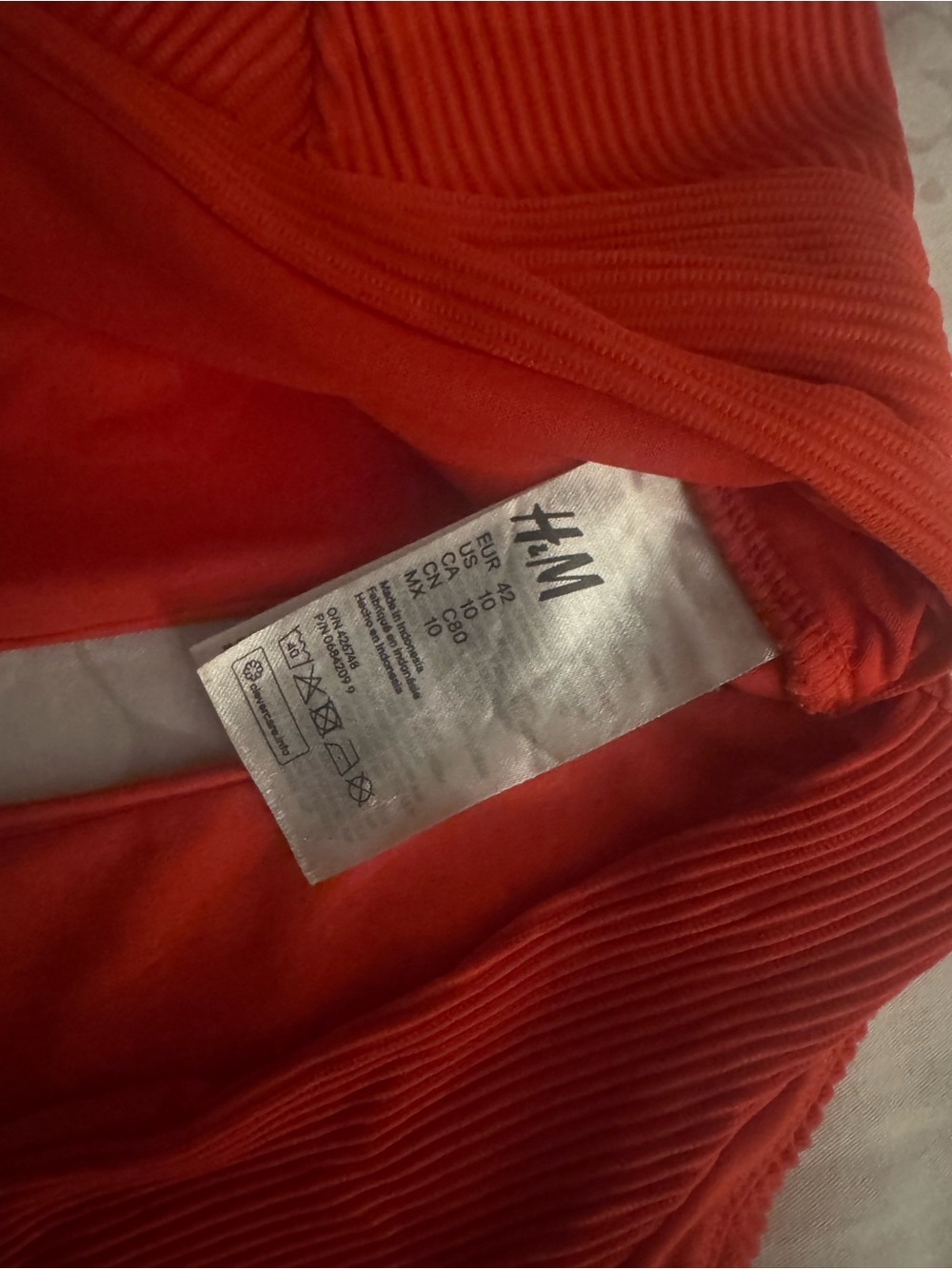 H&M Red Ribbed Two-Piece Bikini Set - Picture 3 of 3